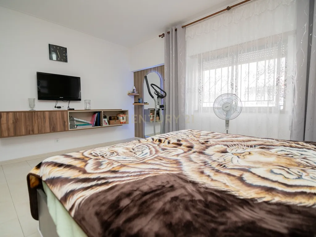 Apartamento T1 em Portimão - Oportunidade Única! - Image 2