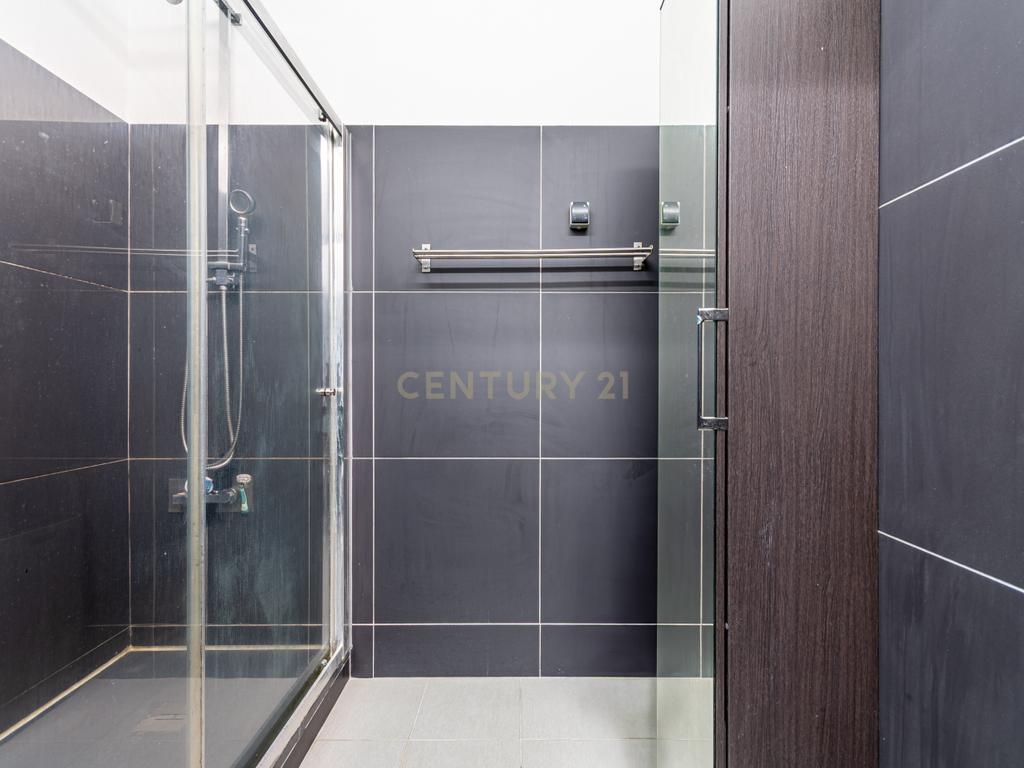 Apartamento T3 em Caneças com Vista e Luz Natural - Image 14