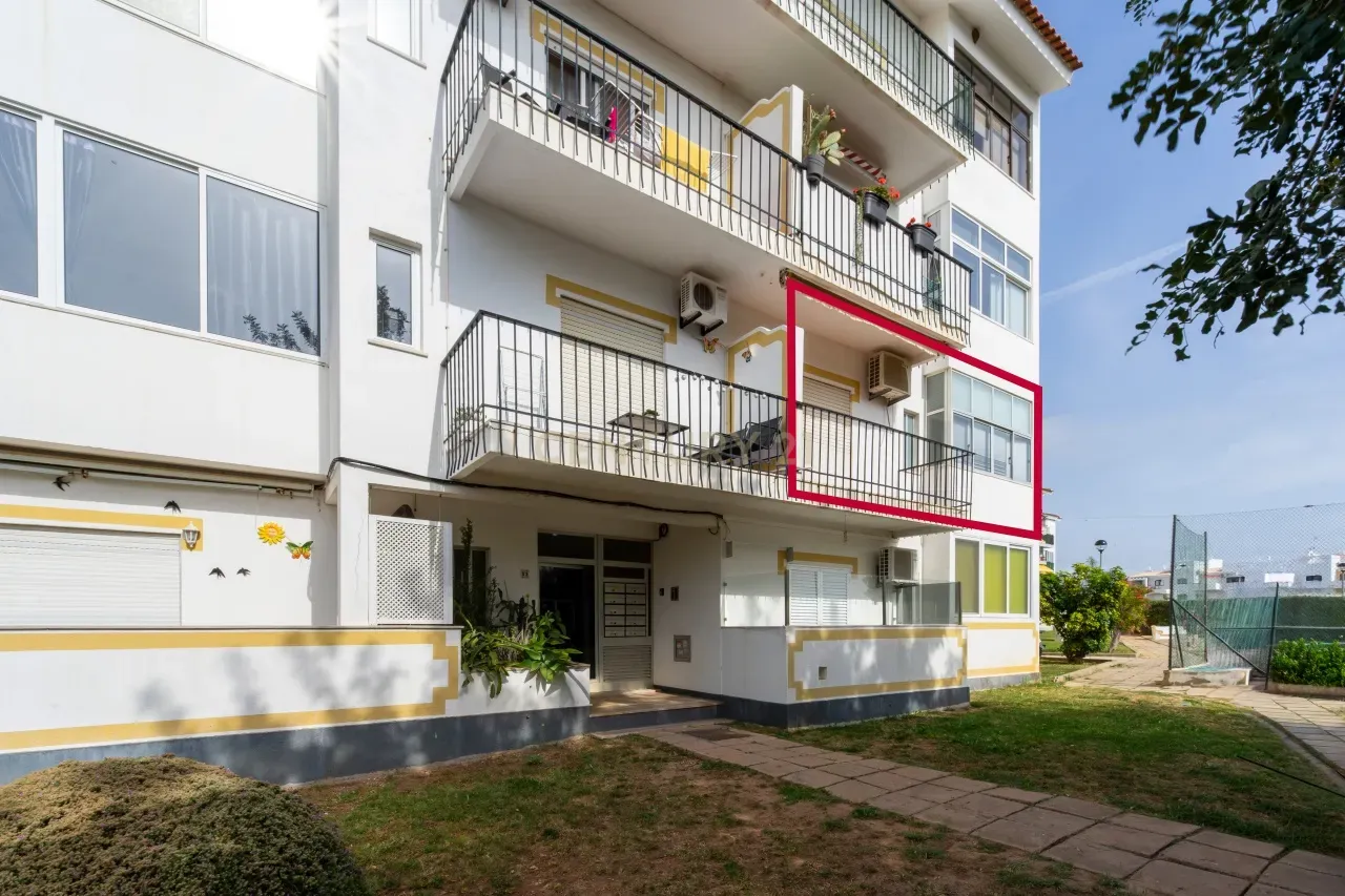 Fotografia 3 de Apartamento T3 excelentes áreas, varandas em todas as divisões, Vale de Caranguejo, Tavira