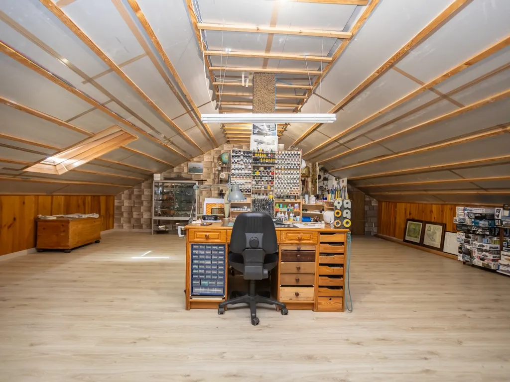Duas moradias, um terreno com 650 m² e uma vista privilegiada para a Serra de Sintra - Image 61