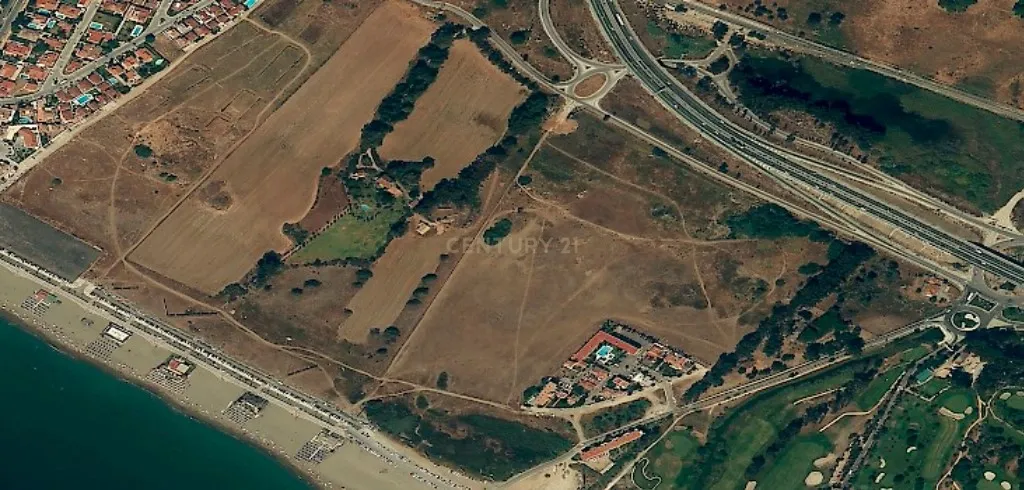 TERRENO PARA CONSTRUÇÃO PARA VENDA NA BEIRA-MAR, LA CIZÁÑA, MÁLAGA. - Image 5