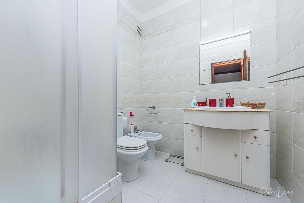 Apartamento de 4 assoalhadas em Zona Premium c/ 122m2 VANICELOS - SETUBAL - Image 30