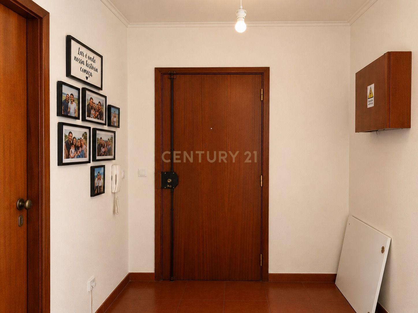 Fotografia 7 de Apartamento T2 - Algueirão- Mem Martim