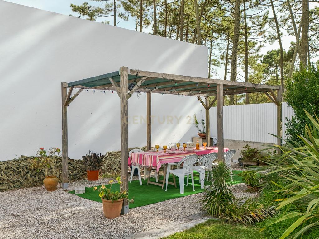 Moradia Isolada T4 291m2 em Lote de 1050 m2 em Mucifal, Colares, Sintra - Image 5