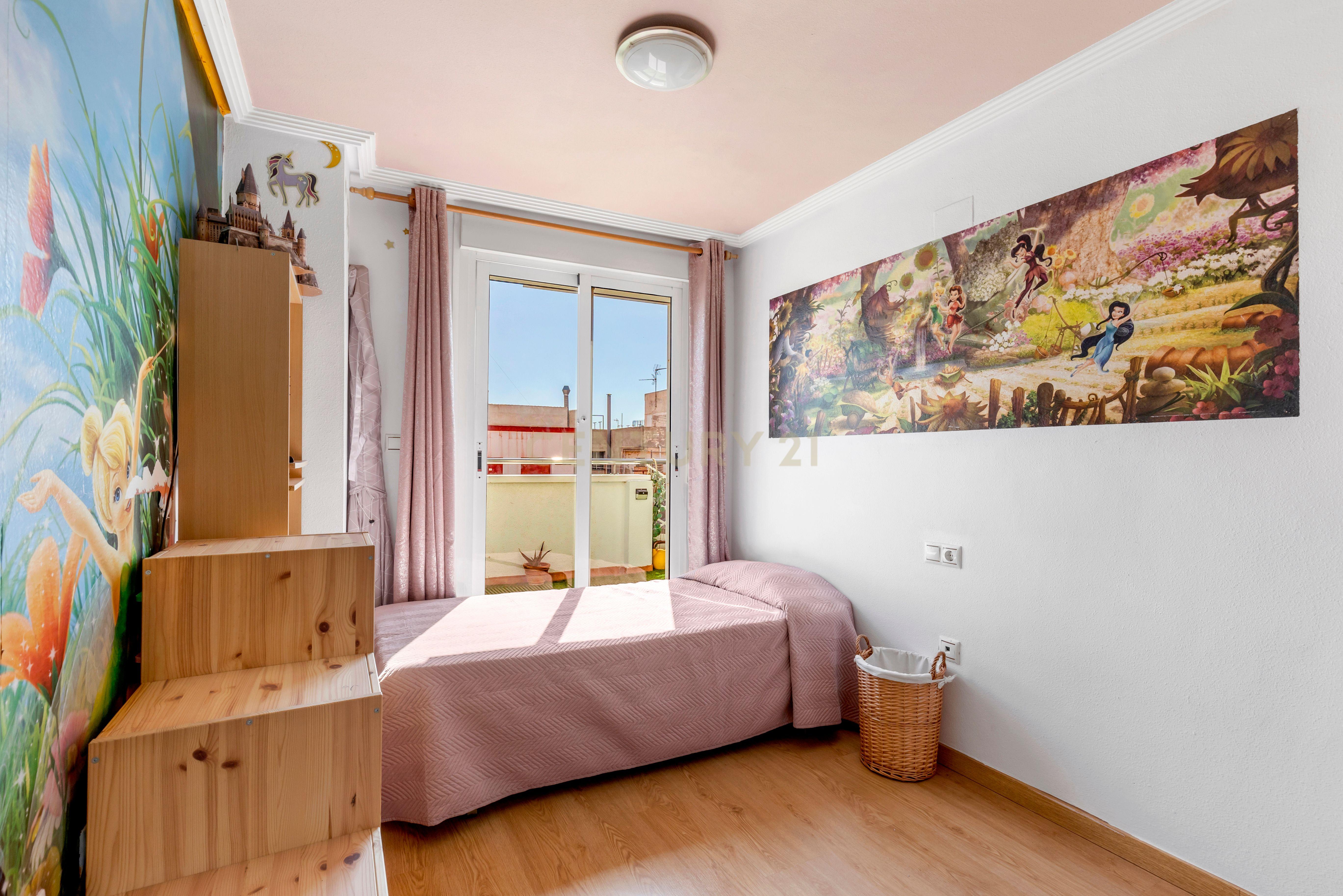 Penthouse com Vista Mar Perto do Centro de Torrevieja - Image 11