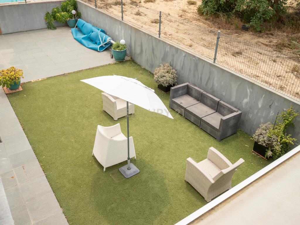 Moradia Exclusiva com Piscina e vista da Serra da Arrábida - Image 33