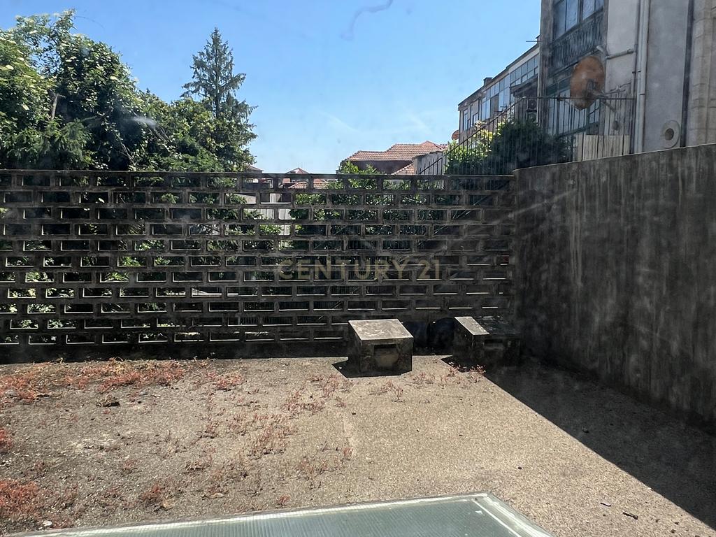 Prédio na Rua de Fernandes Tomás com Projeto Aprovado – Baixa - Centro Histórico - Porto - Image 9