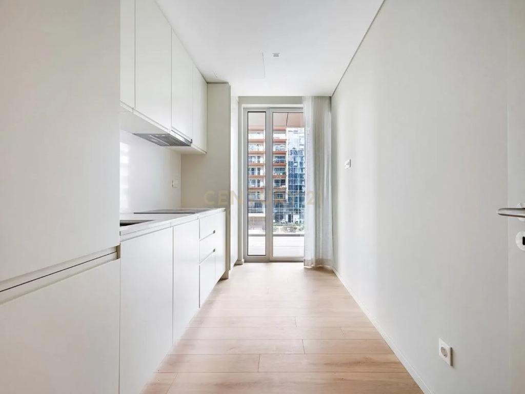 Apartamento Novo em Algés, Oeiras com Vista para a Cidade - Image 14