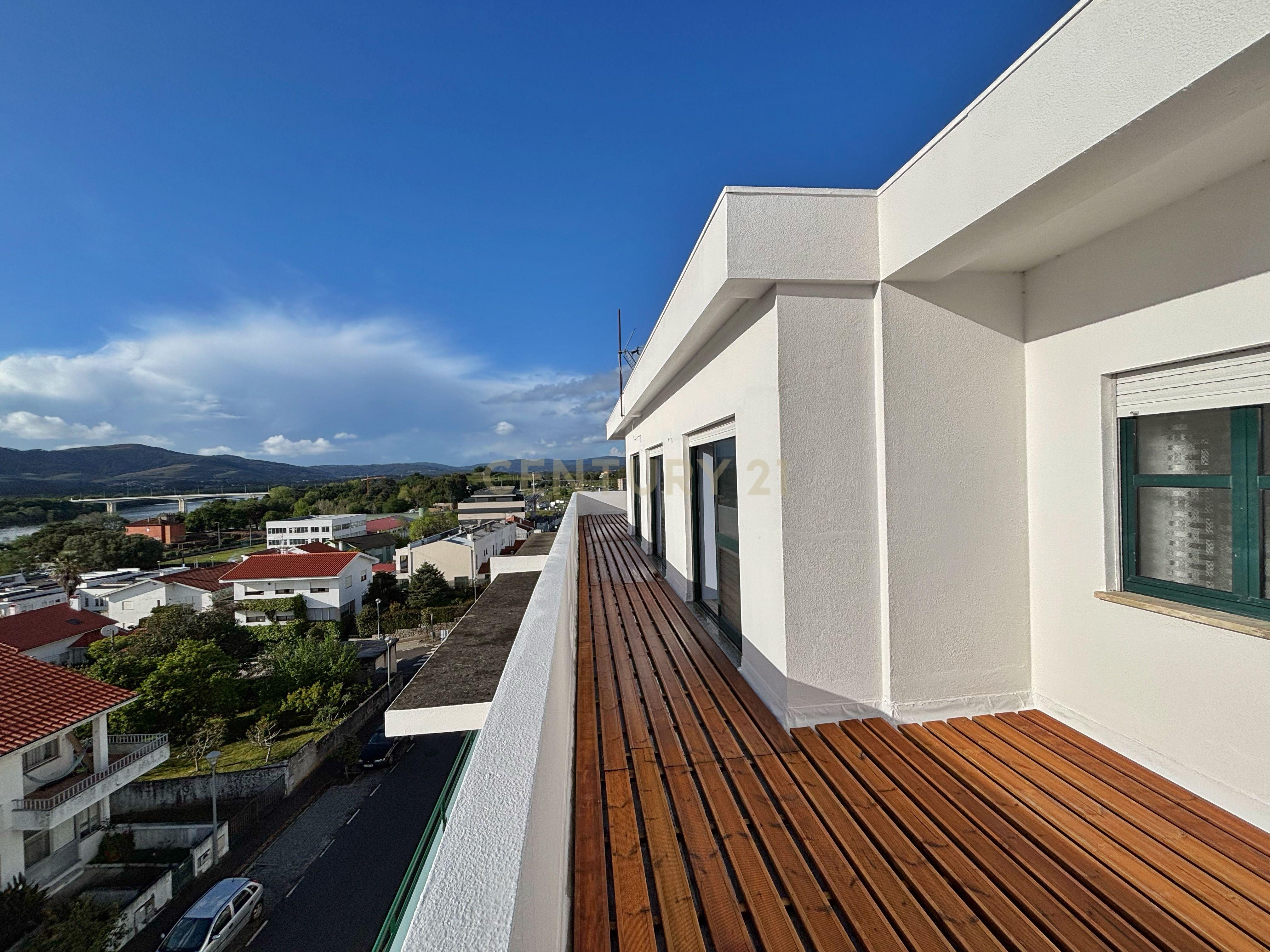Penthouse T3 com amplo terraço vista Rio e Serra - Vila Nova de Cerveira - Image 22