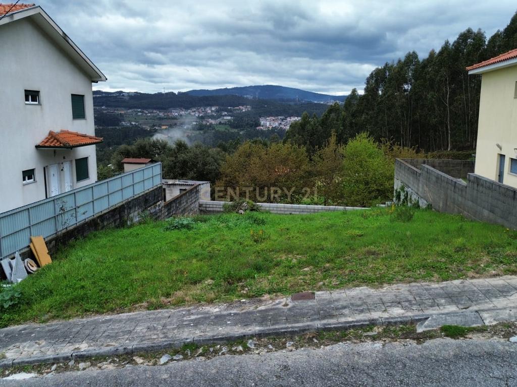 Terreno Urbano com 319 m2 em Fonte Arcada - Image 6