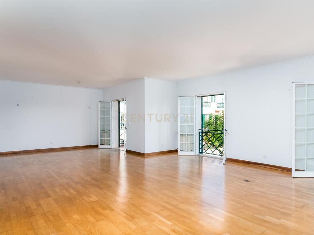 Apartamento T4 | Quinta Da Beloura - Image 7