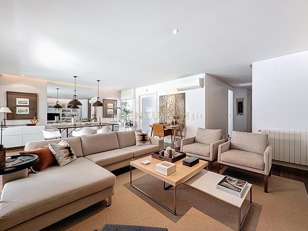 Luxuosa Moradia T3 com Vista Mar em S. Pedro do Estoril, Parede - Image 19