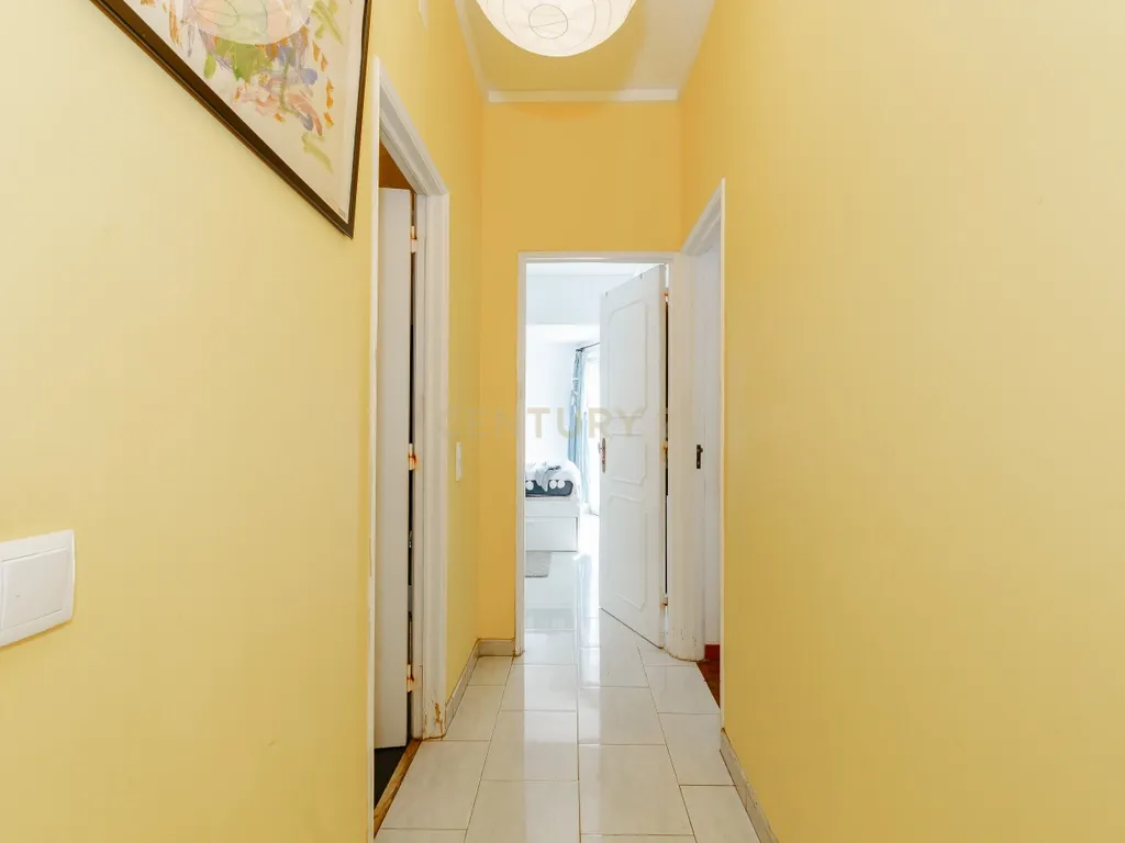 Apartamento T3 à Venda – Olivais, Rua Cidade da Beira - Image 32