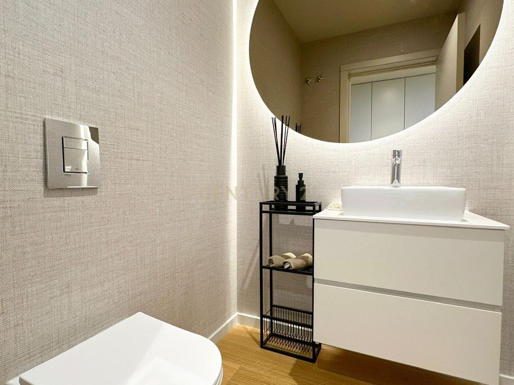 Apartamento T2 no 3.º Andar – The Yard, Jardins da Arrábida - Image 11