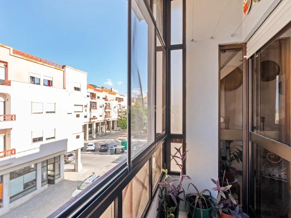 Apartamento de 3 assoalhadas - Image 2
