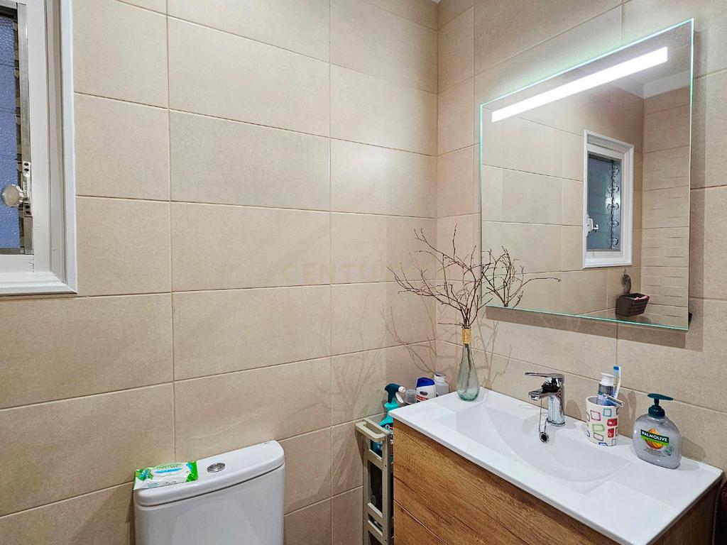 Apartamento renovado com terraço a poucos passos da praia em Colera – Costa Brava - Image 11
