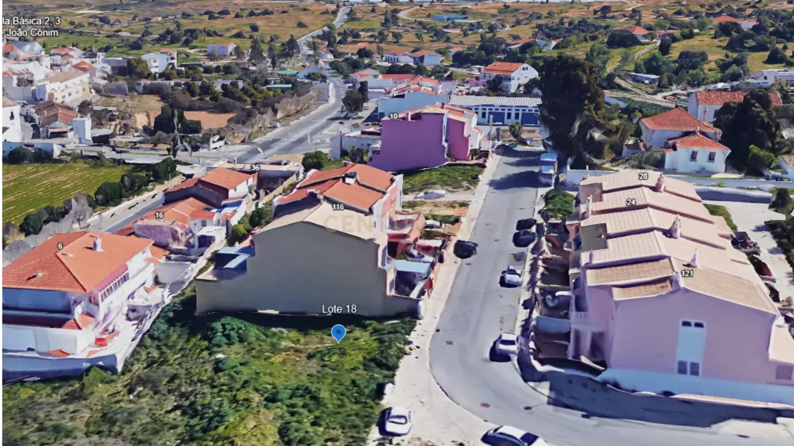 Lote de 168 m² para Construção de Moradia Geminada com Dois Pisos (exige Apresentação de Projeto) em Estombar, Lagoa - Image 1