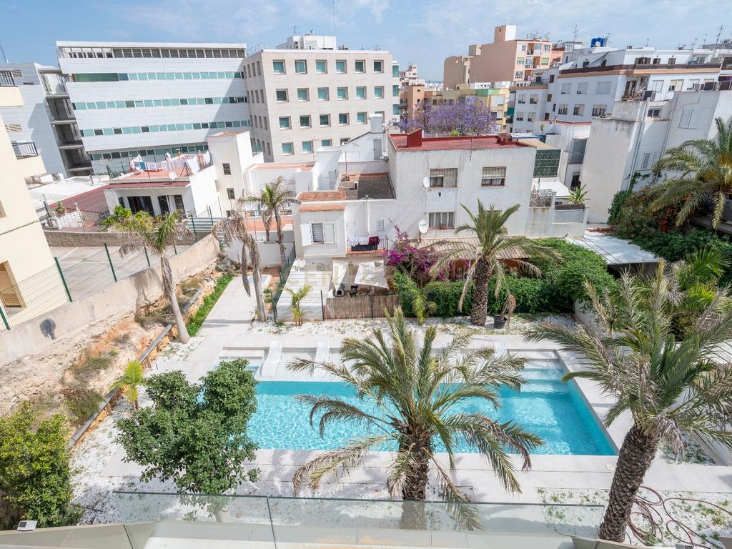 Apartamento de luxo no centro com estacionamento incluído. - Image 14