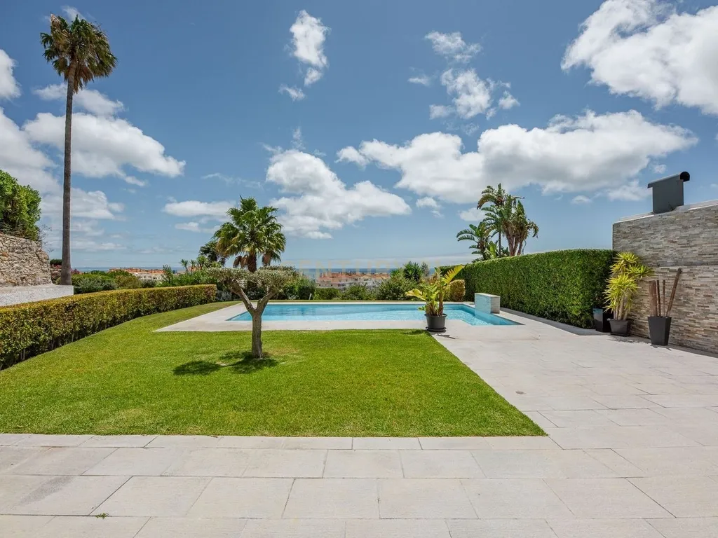 Terreno Urbano com Vista Mar na Parede, Cascais - Image 5