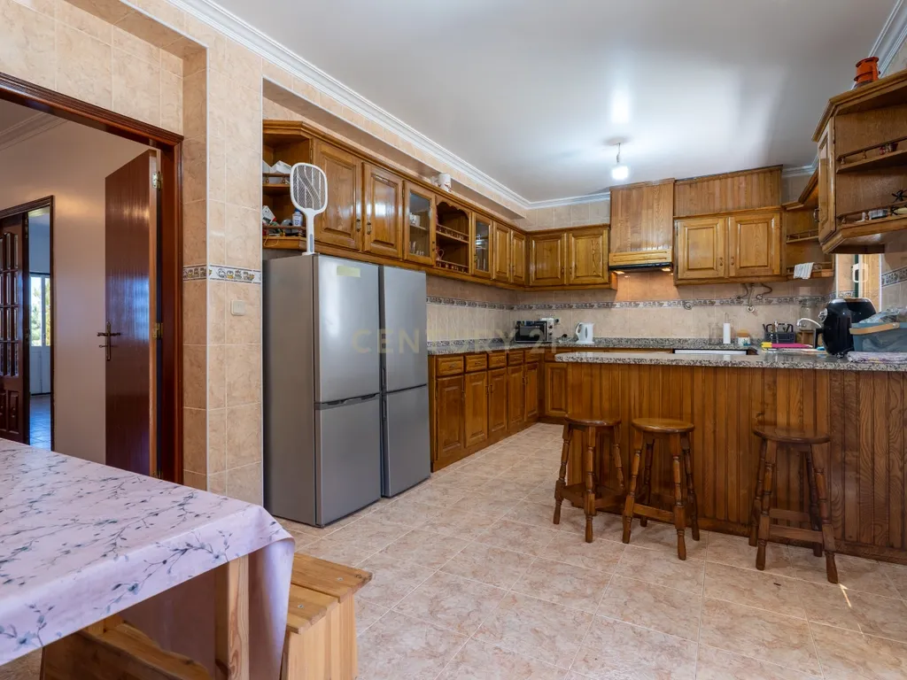 Espaço, Natureza e Tranquilidade: Moradia T6 em Cabril - Image 65