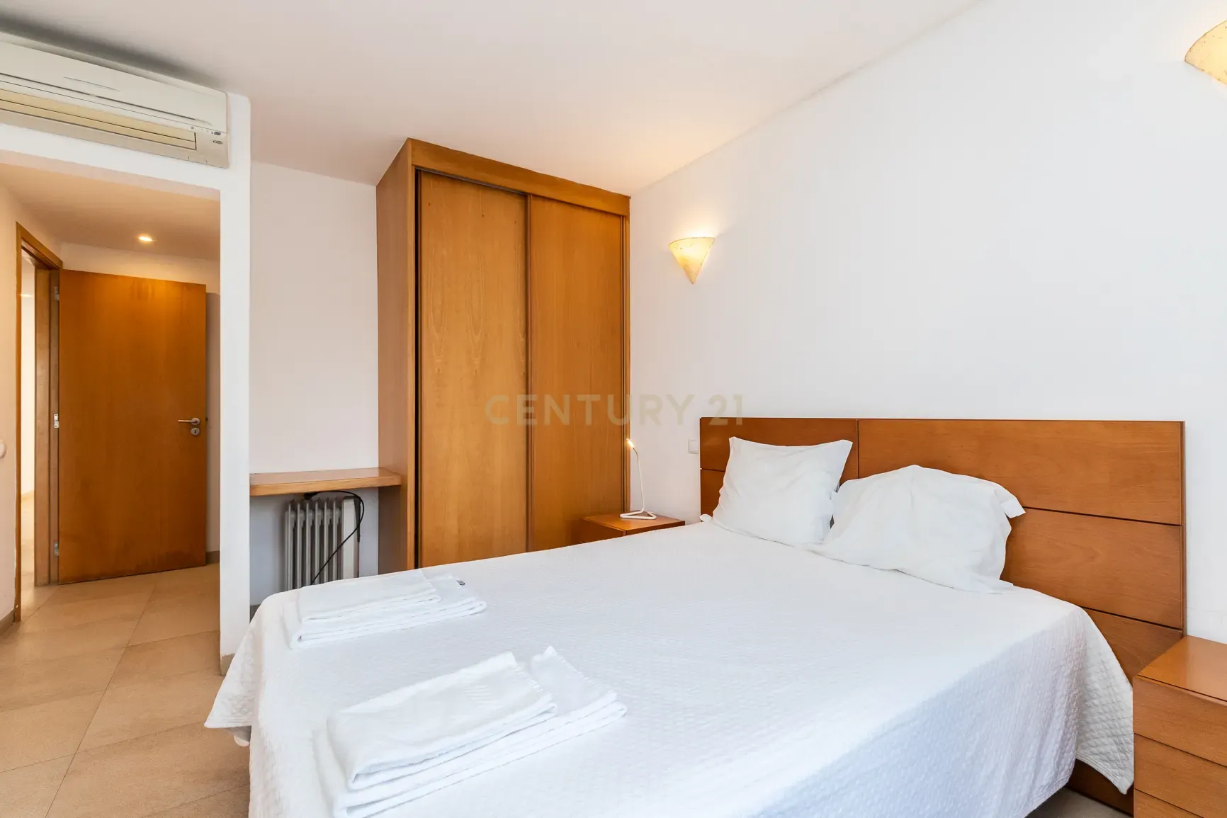 T2 , Golden Club Cabanas. - Image 17