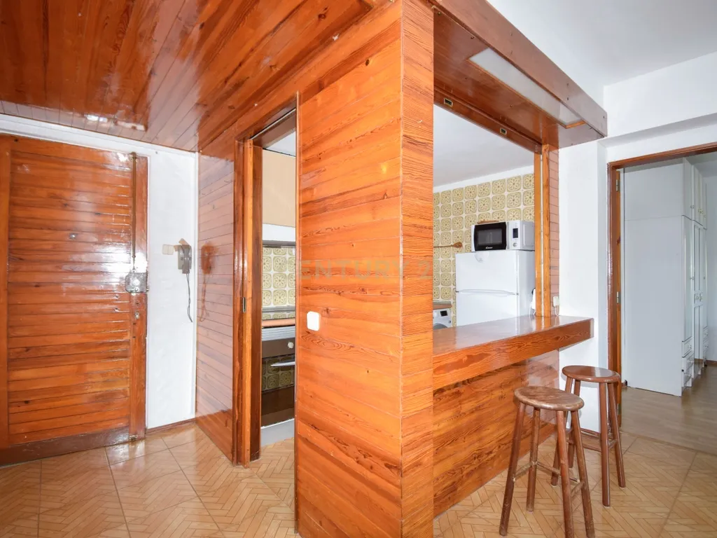 Apartamento T1 com Vista Mar em Carcavelos - Image 13