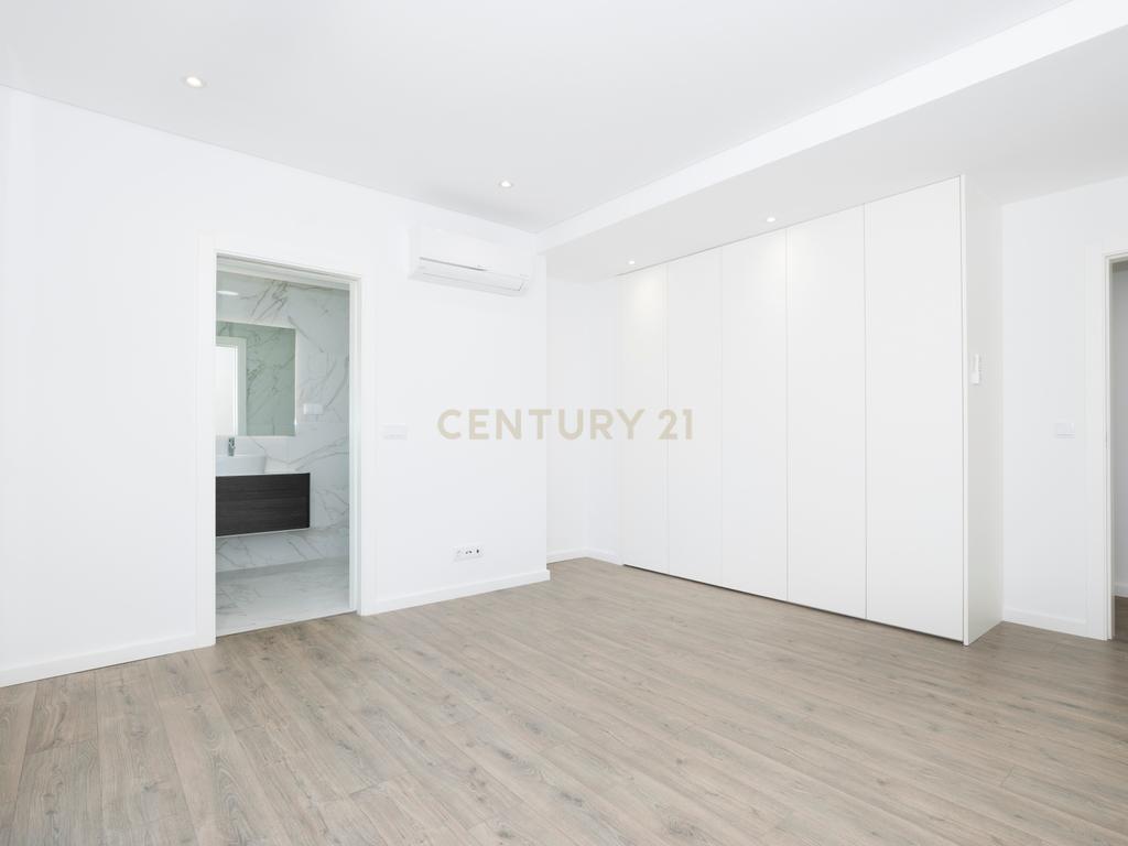 Magnífico apartamento T2 completamente novo a estrear - Image 8