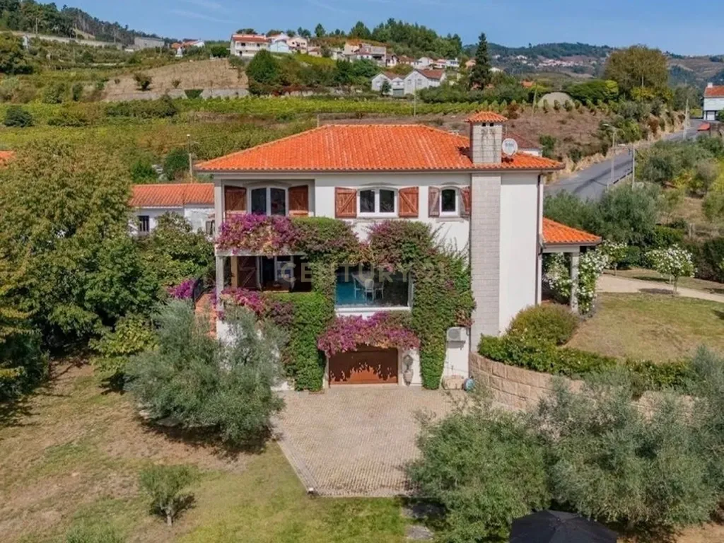 Quinta T3 + 1 com Piscina em Sermanha, Sedielos - Peso da Régua - Vila Real - Image 7