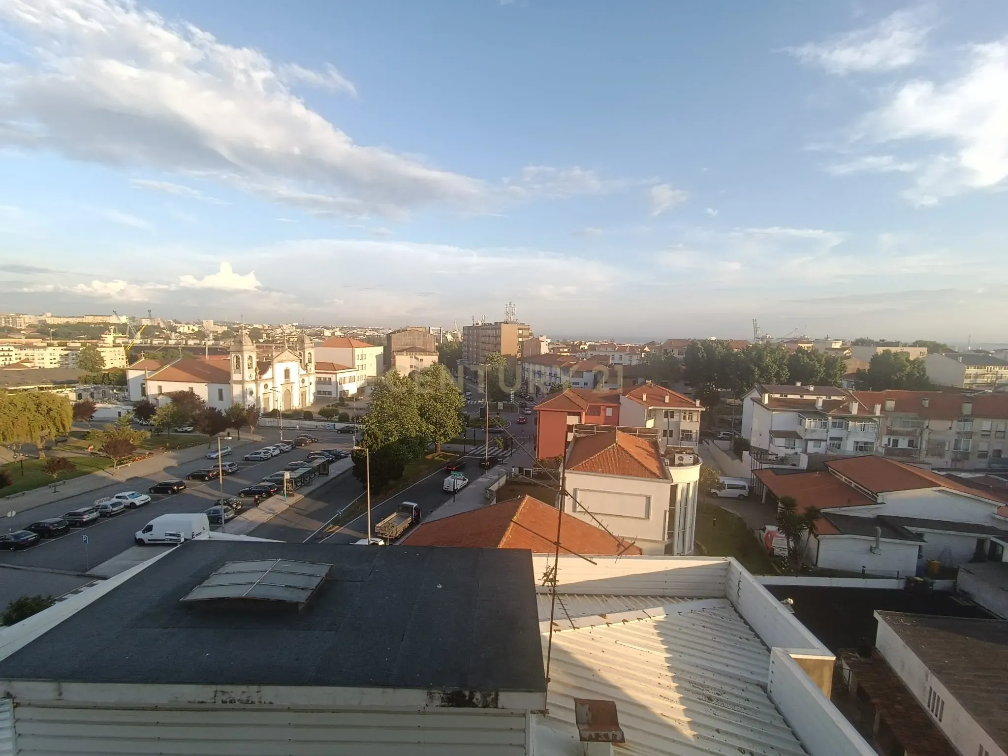 Apartamento mobilado com dois quartos e vista para o mar e para o Porto de Leixões em Leça da Palmeira, Matosinhos - Image 25