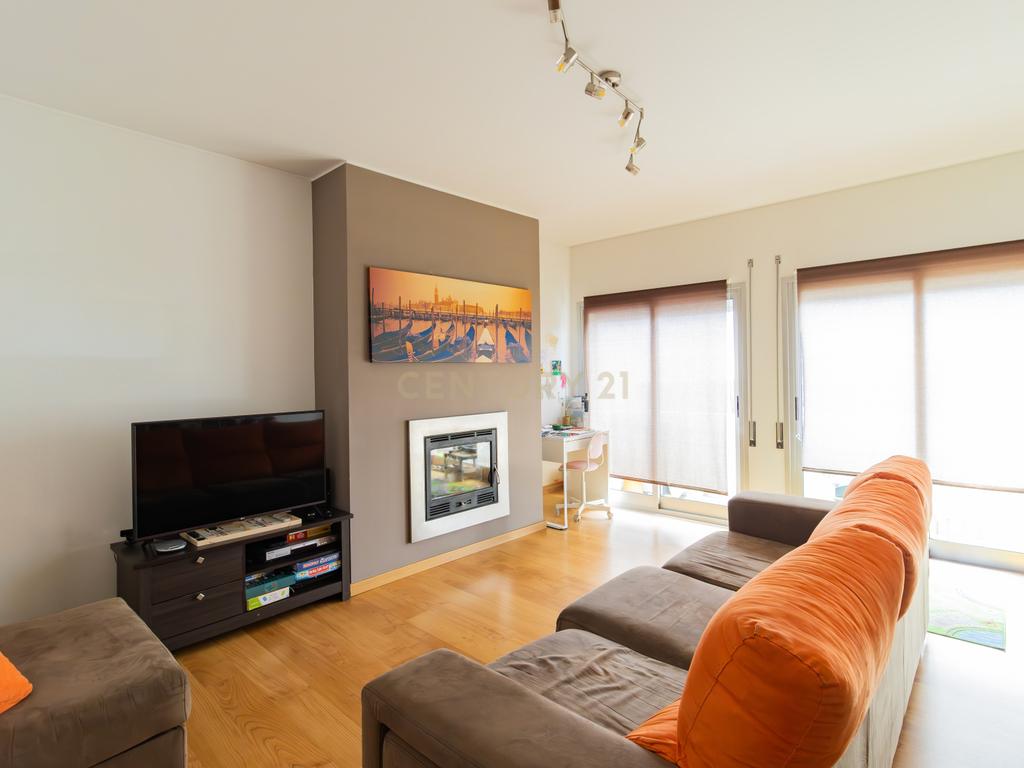 Apartamento T2 em Marinha Grande - Oportunidade Única! - Image 10