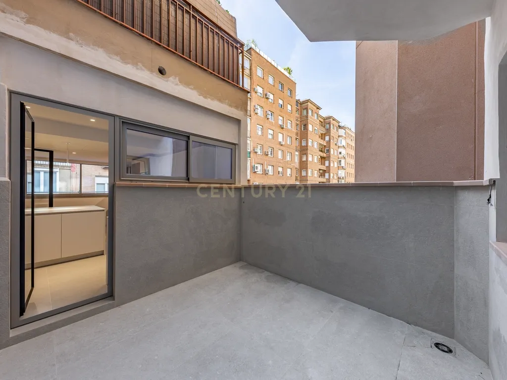 Espetacular apartamento renovado de 220 m² com 4 quartos - Image 29