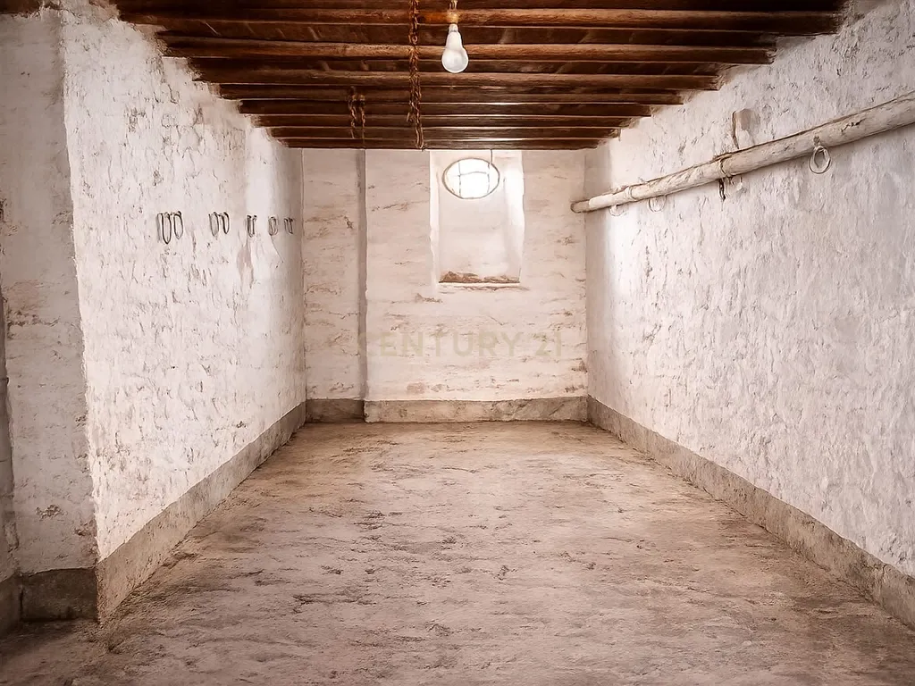✨ Casa senhorial com pátio, terraço e grande armazém no centro de Granja de Torrehermosa 🏡 - Image 23