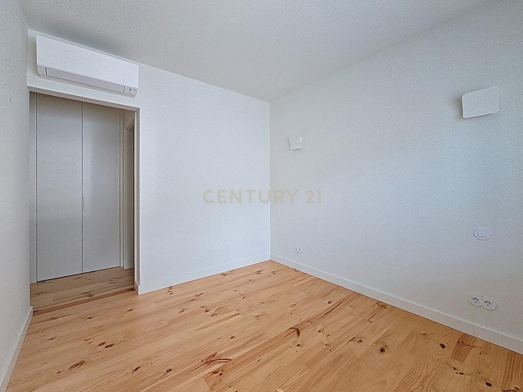 Apartamento T2 Novo – Rua do Bonjardim, Porto - Image 24