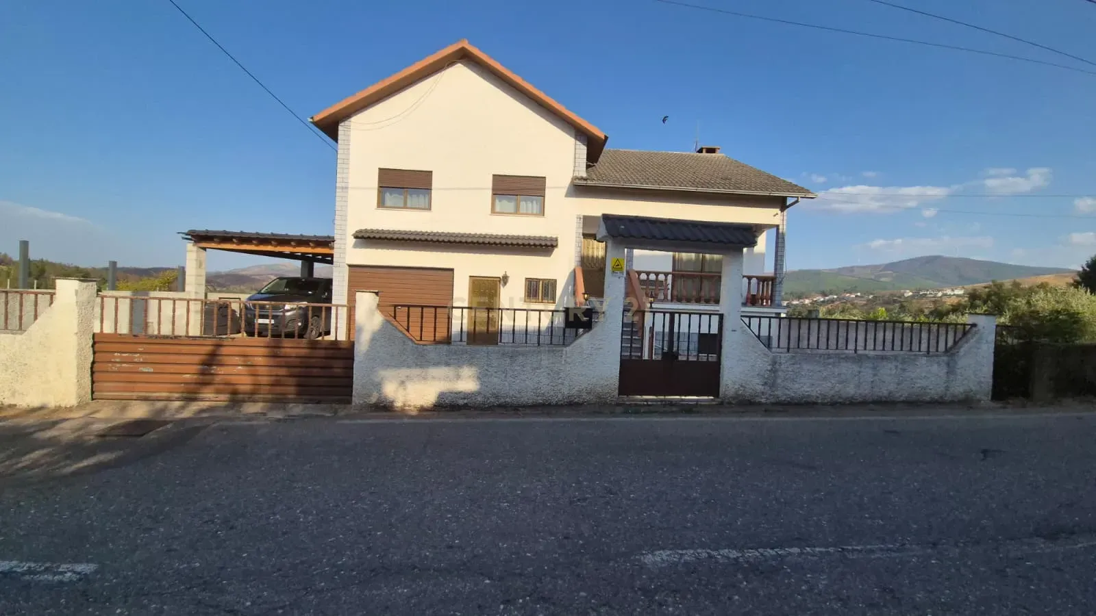 Moradia T3 à venda em Covilhã — foto 2