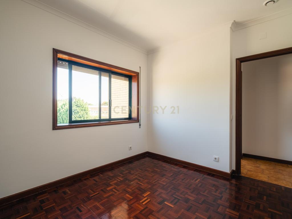 Apartamento T3 com Terraço, Vista Mar e Garagem Box em Arcozelo – Vila Nova de Gaia - Image 25