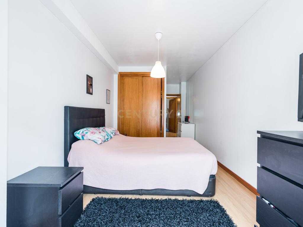 Apartamento T2 com Terraço em Loures - Excelente Oportunidade! - Image 11