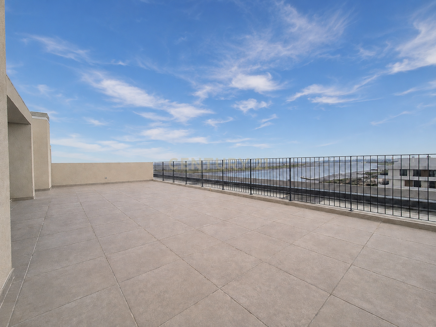 Fotografia 9 de ARRENDAMENTO T3 DUPLEX (NOVO A ESTREAR ) COM TERRAÇO 3 ESTACIONAMENTOS