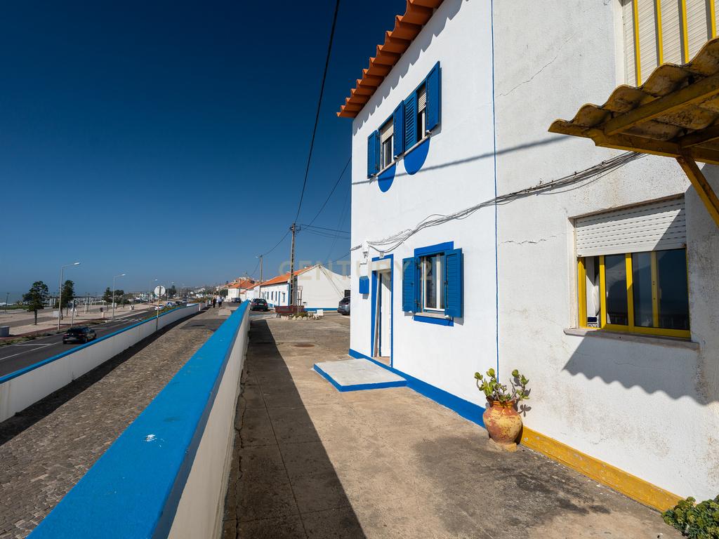 Moradia T3 com Vista Mar na Ericeira - Image 41