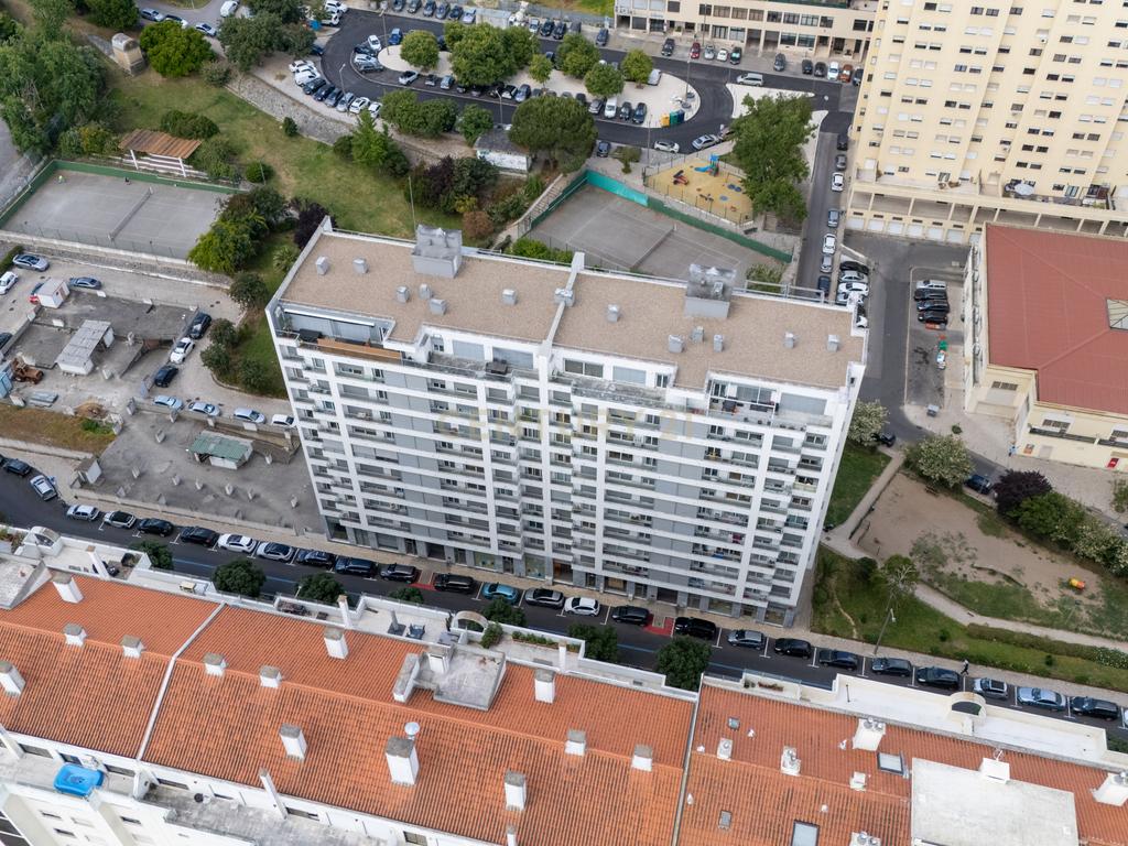 Apartamento T3 na Quinta do Património, em Sacavém. - Image 47