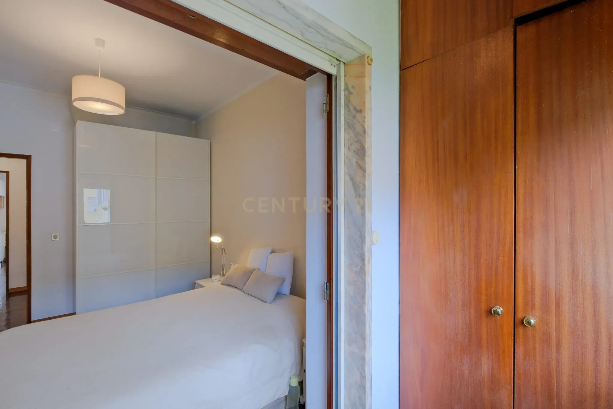Apartamento T2 Remodelado em Tires - Image 13
