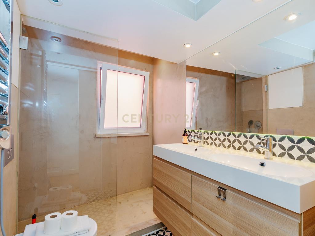 APARTAMENTO T2 - LOCALIZAÇÃO PREMIUM NO CORAÇÃO DE LISBOA - Image 2