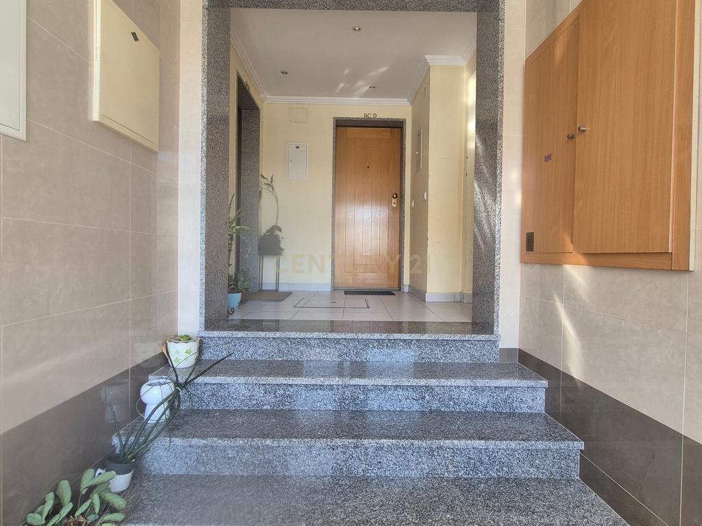 Apartamento T2 Quinta do Conde - Image 18