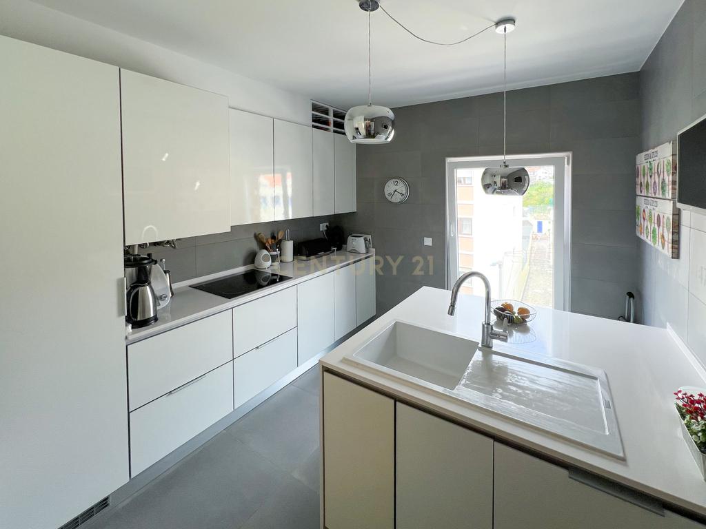 Apartamento T2 Duplex Torres Vedras centro - Image 11