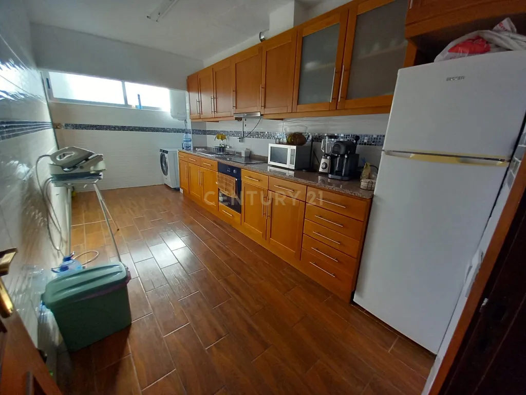 Apartamento T2 Centro de Castelo Branco - Image 11