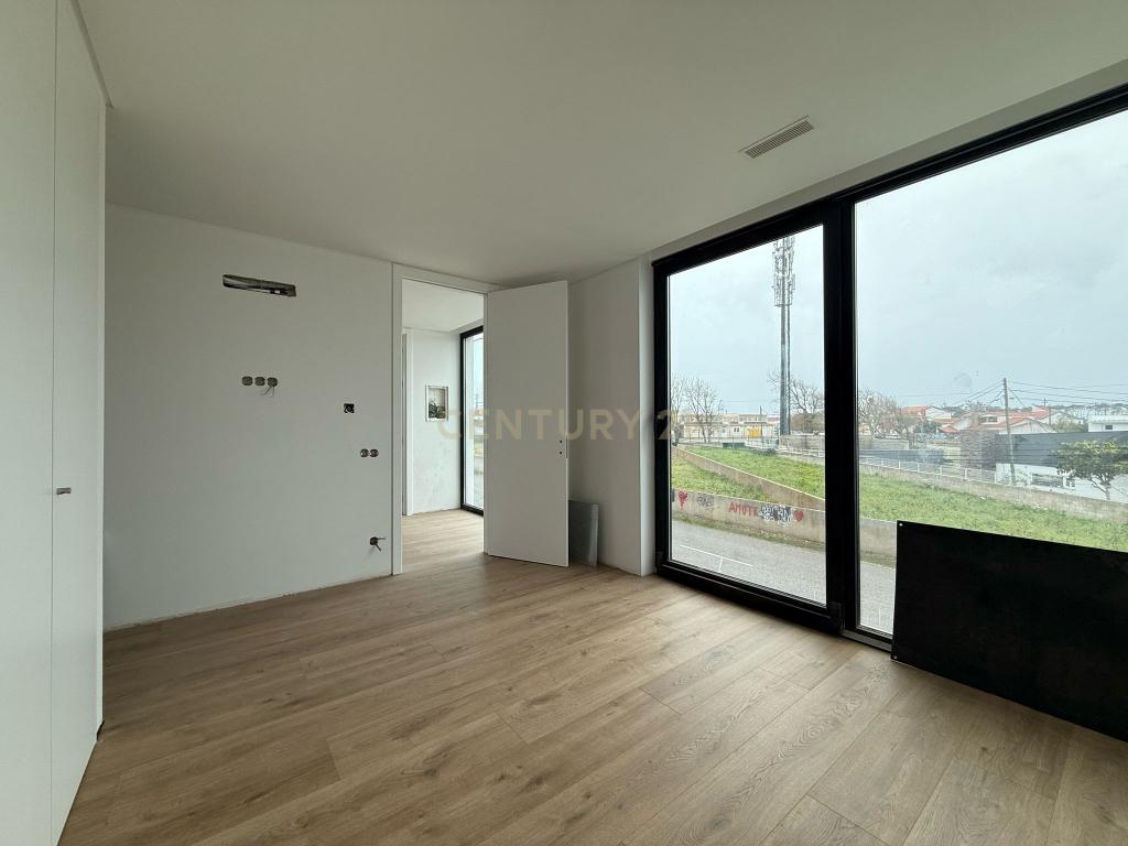 Moradia de Luxo T4 com Piscina - Sintra/Magoito - Image 19