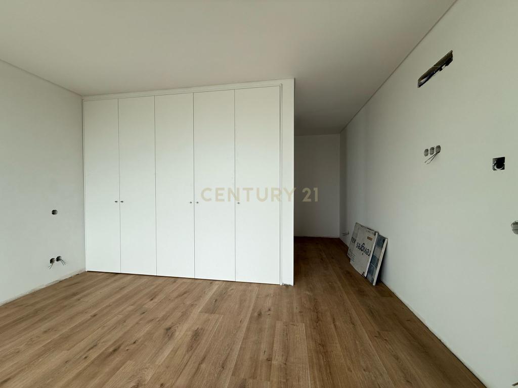 Moradia de Luxo T4 com Piscina - Sintra/Magoito - Image 17