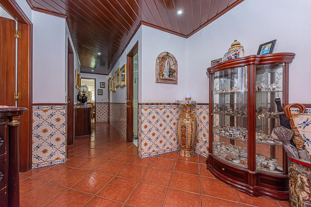 Apartamento T3 nos Quatro Caminhos - Image 2