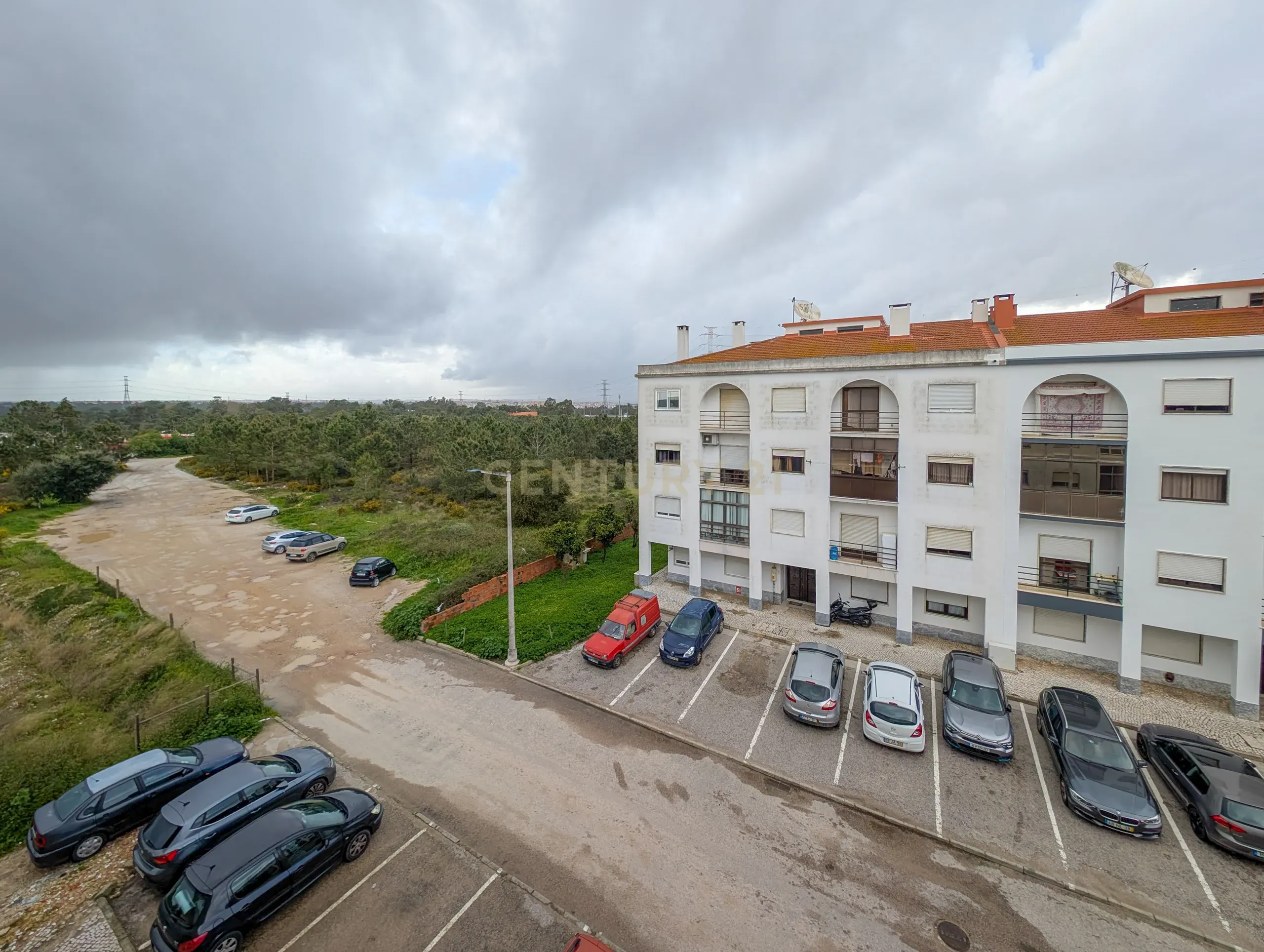 Apartamento T3 com 2 Wc - Pinhal de Frades - Seixal - Image 45