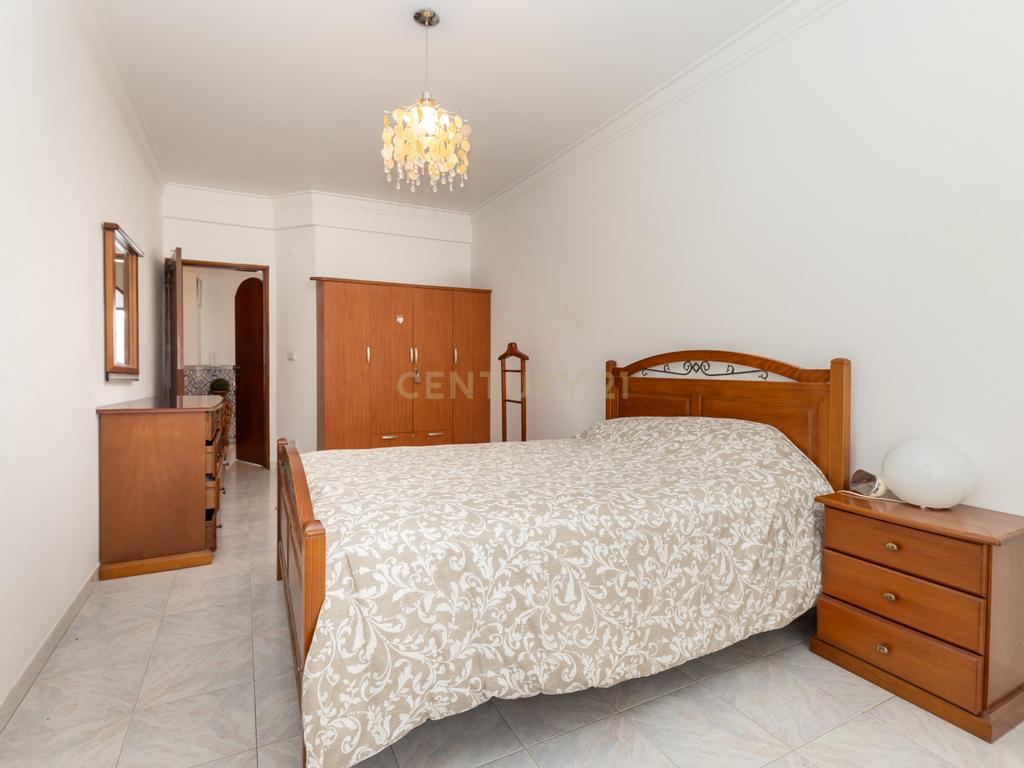 T3 + T1  com Garagem e Logradouro em Corroios, Seixal, Setúbal - Image 19
