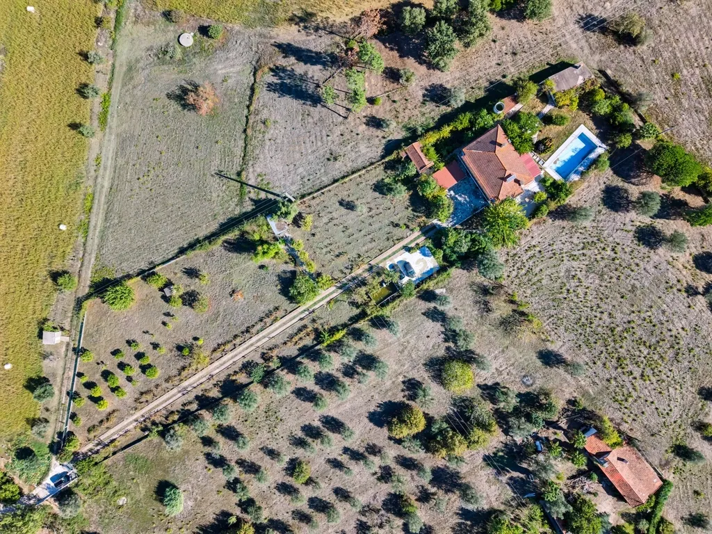 Moradia com 5.100 m² de terreno e vista para o Castelo de Tomar - Image 66
